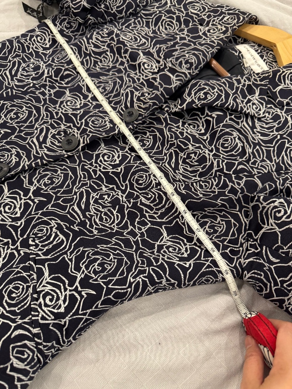 Jones New York Suit Floral Embroidered Jacquard Jacket Black White Size 10